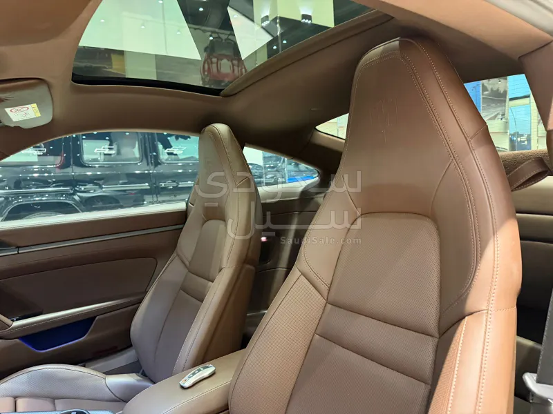 2025 بورش 911 كاريرا اس