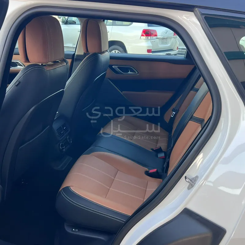 2022 لاند روفر رينج روفر فيلار فيلار