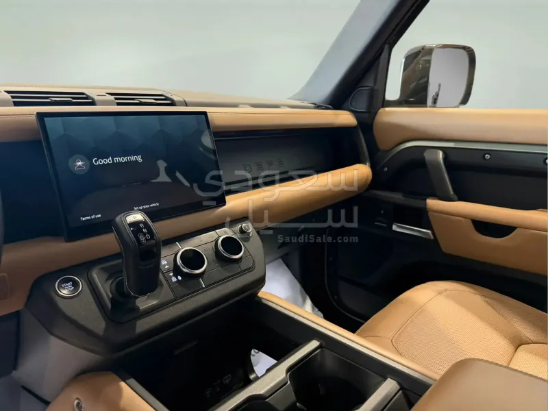 2025 لاند روفر ديفيندر 110 اكس داينمك اتش اس اي