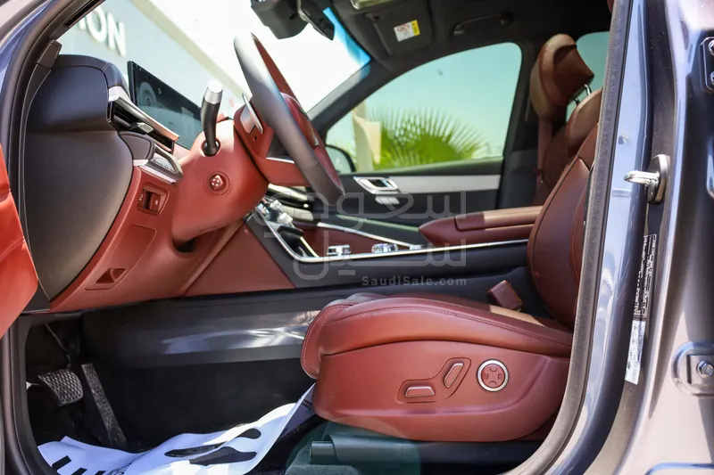 2025 Genesis GV 80