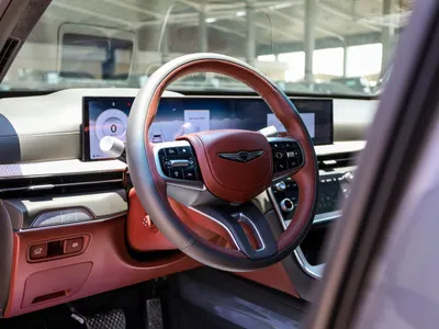 2025 Genesis GV 80