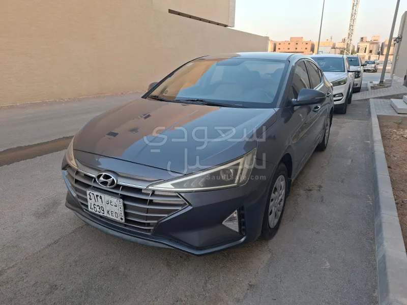 2019 هيونداي النترا