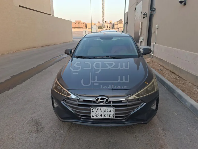 2019 هيونداي النترا