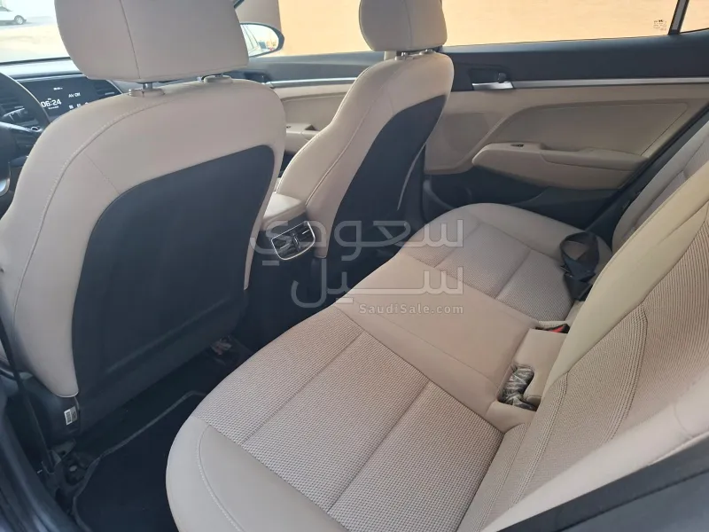 2019 هيونداي النترا