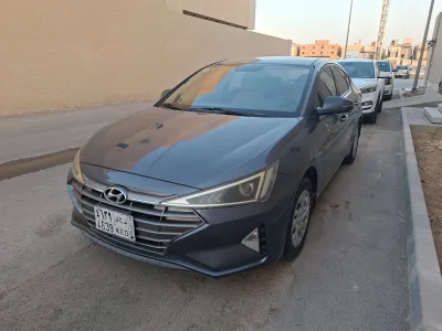 2019 هيونداي النترا