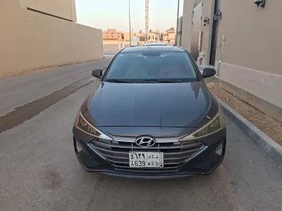 2019 هيونداي النترا
