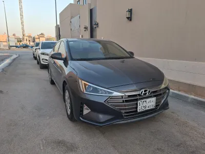 2019 هيونداي النترا