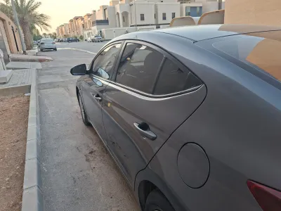 2019 هيونداي النترا