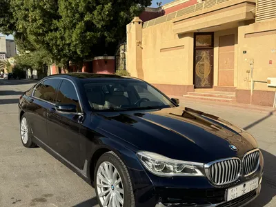2016 بي ام دبليو الفئة السابعة 740 إل أي إنديفيجوال
