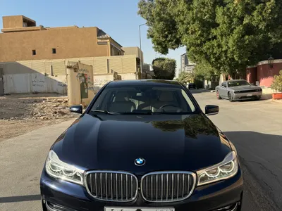 2016 بي ام دبليو الفئة السابعة 740 إل أي إنديفيجوال