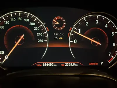 2016 بي ام دبليو الفئة السابعة 740 إل أي إنديفيجوال