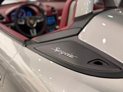 2020 بورش 718 جي تي 4