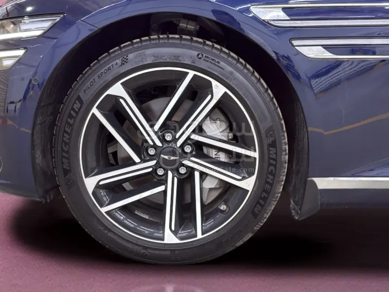 2026 Genesis G 80