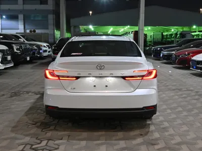 2026 تويوتا كامري ال اي