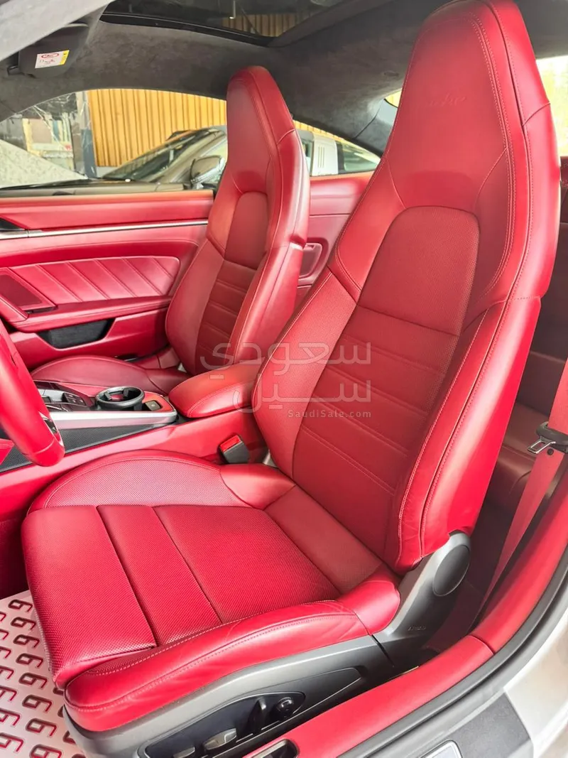 2021 بورش 911 توربو