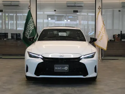 2026 لكزس آي إس 350