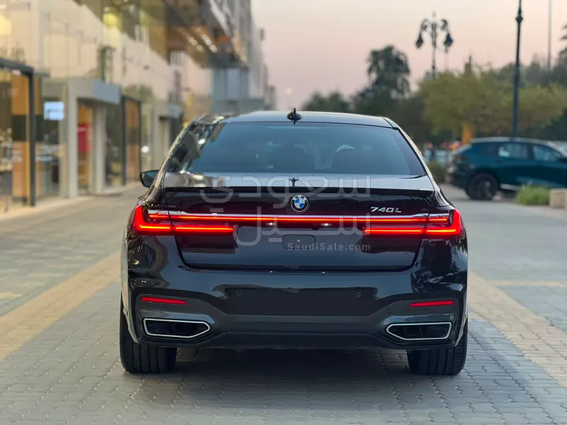 2021 BMW 7 Series 730Li