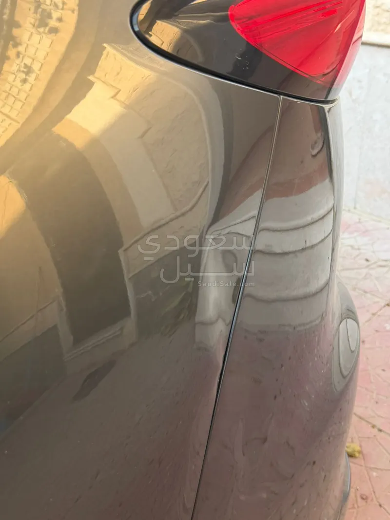 2025 مازدا سي اكس 60