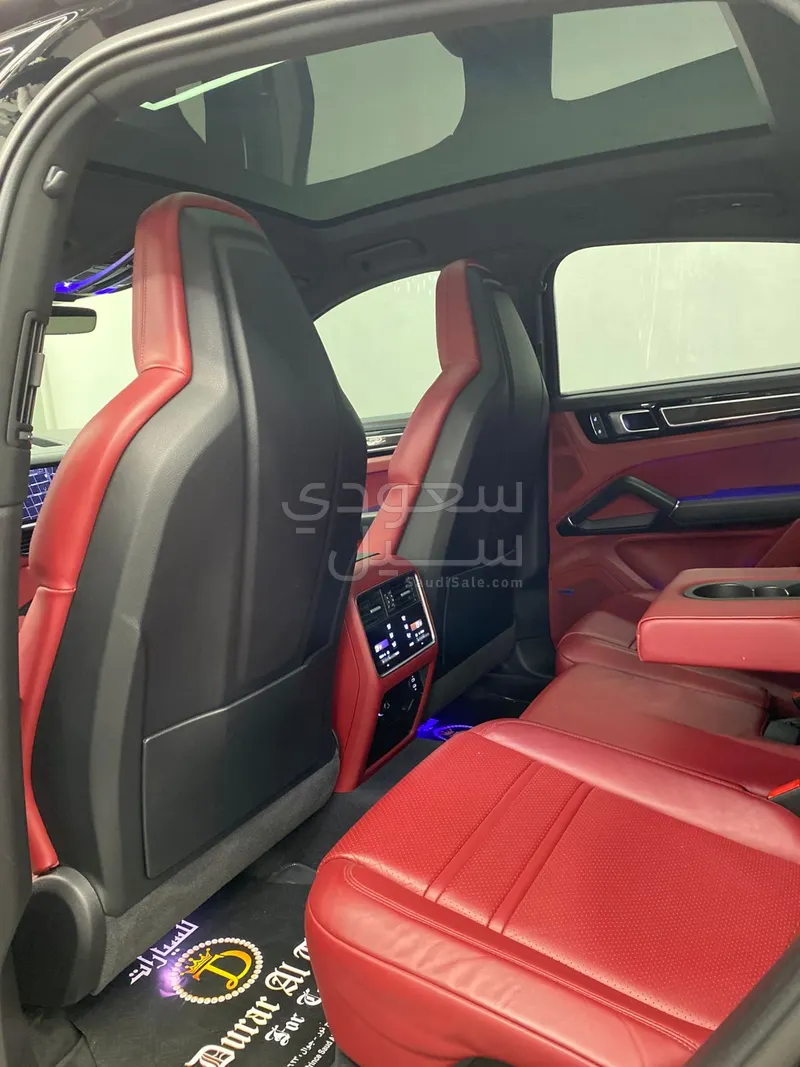 2023 بورش كايين بلاتينيوم اديشن