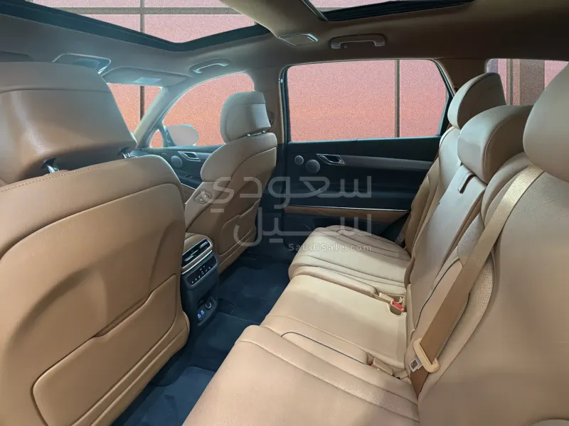 2025 جينيسيس جي في 80
