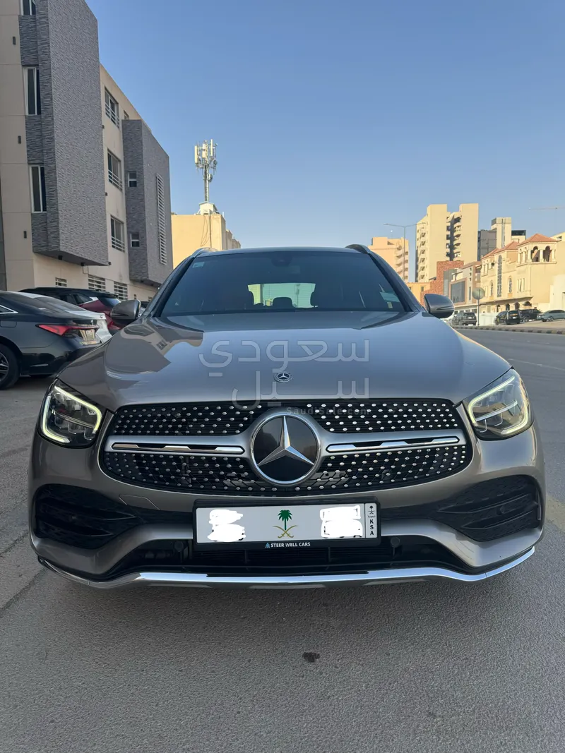 2020 مرسيدس - بنز جي إل سي 200 اي ام جي