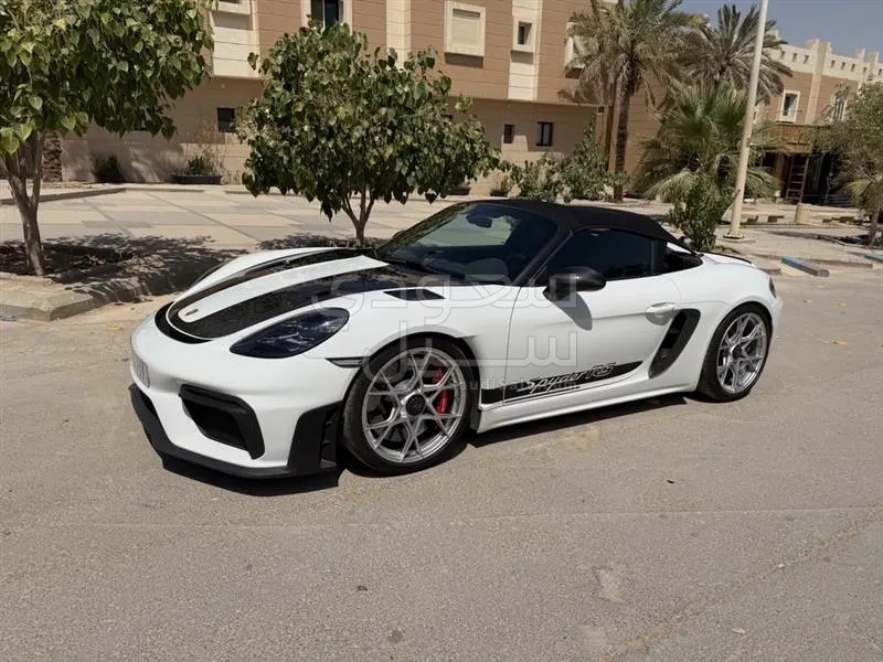 2025 بورش 718 سبايدر