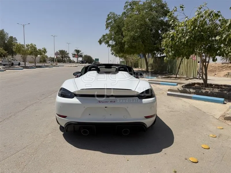 2025 بورش 718 سبايدر
