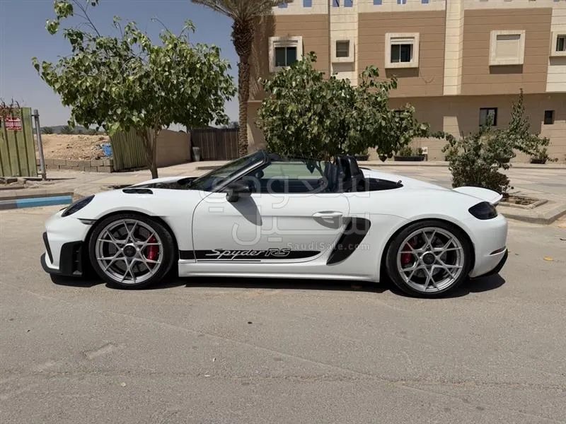 2025 بورش 718 سبايدر
