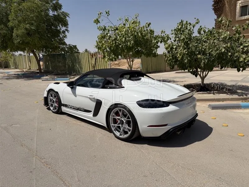 2025 بورش 718 سبايدر