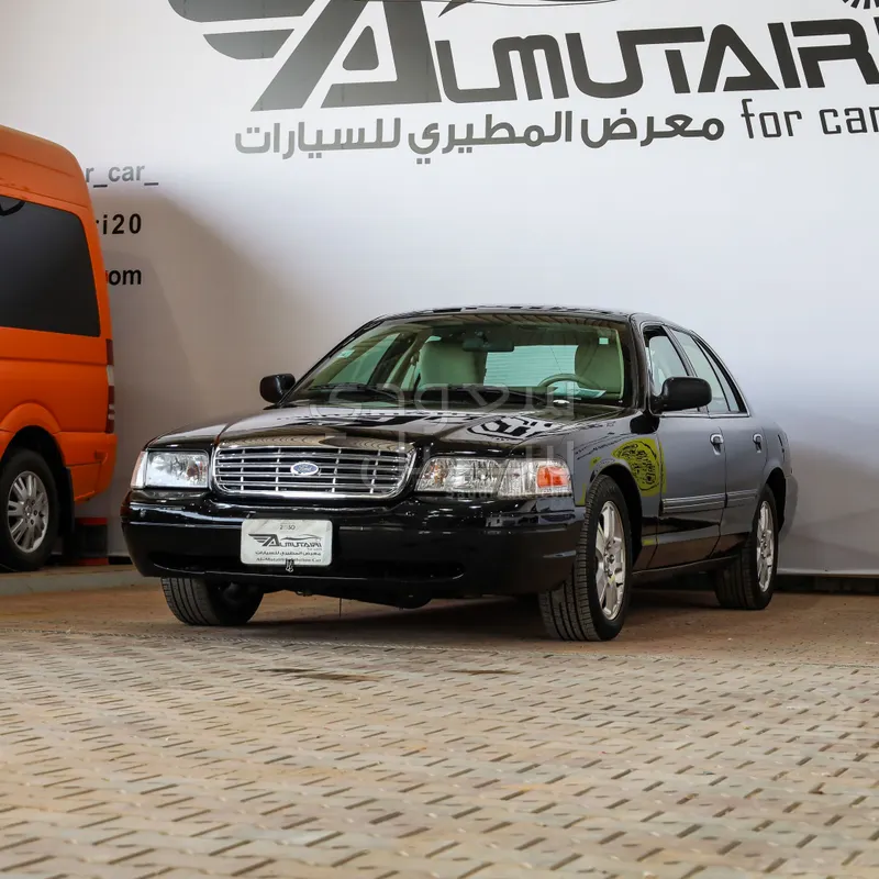 2011 فورد كراون فكتوريا