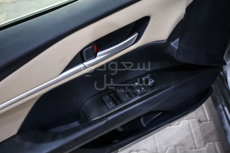2026 تويوتا كامري