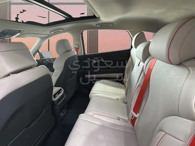 2025 جينيسيس جي في 80