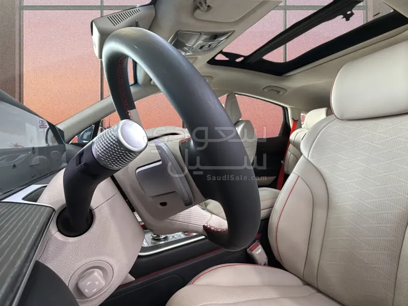 2025 جينيسيس جي في 80