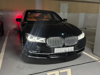2018 بي ام دبليو الفئة السابعة 750 إل أي إنديفيجوال