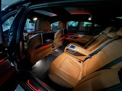 2018 بي ام دبليو الفئة السابعة 750 إل أي إنديفيجوال
