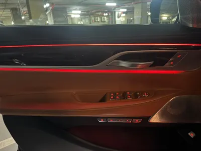 2018 بي ام دبليو الفئة السابعة 750 إل أي إنديفيجوال