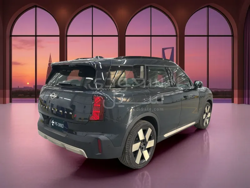 2025 ميني كونتري مان اس
