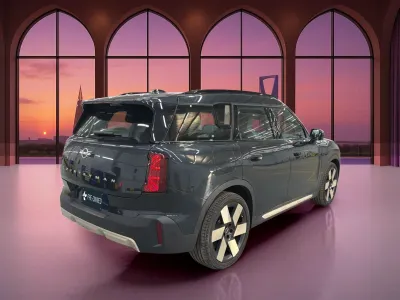 2025 ميني كونتري مان اس