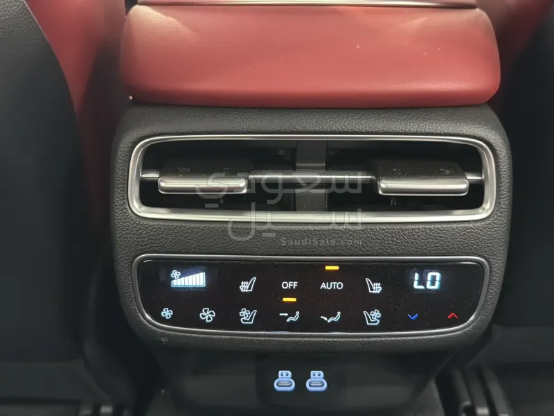 2025 Genesis GV 70