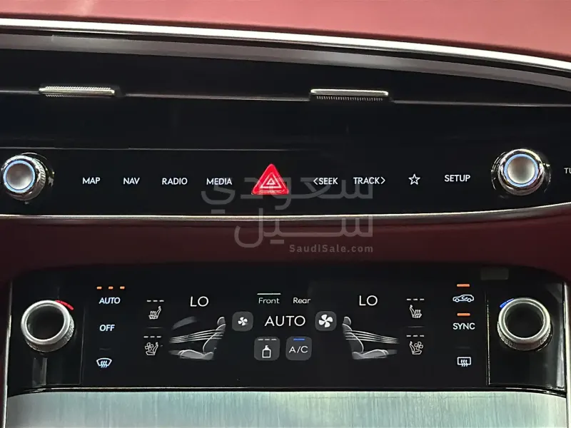2025 Genesis GV 70