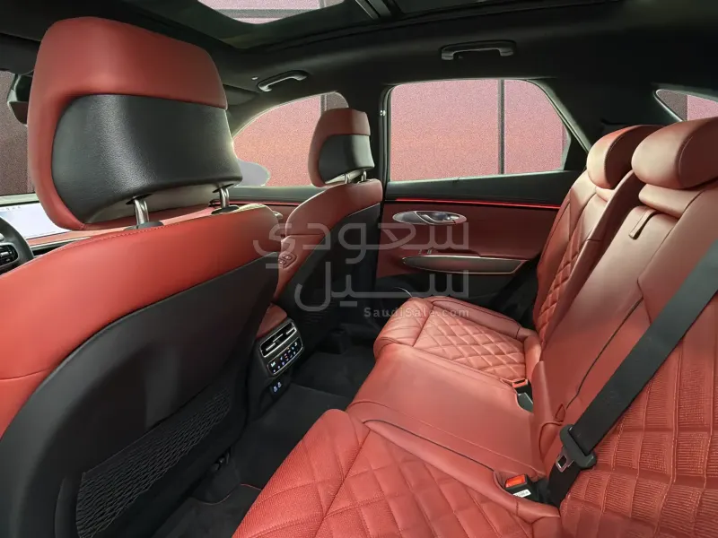2025 Genesis GV 70