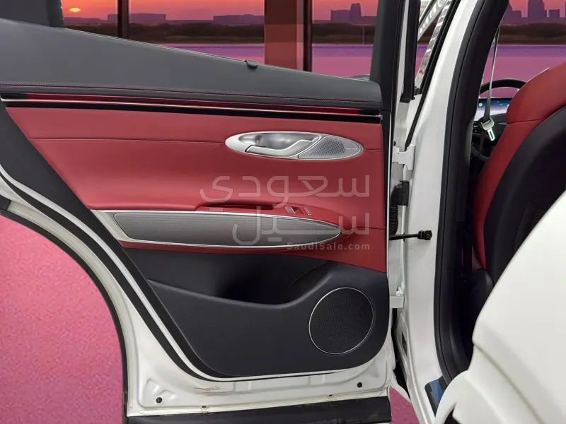 2025 Genesis GV 70
