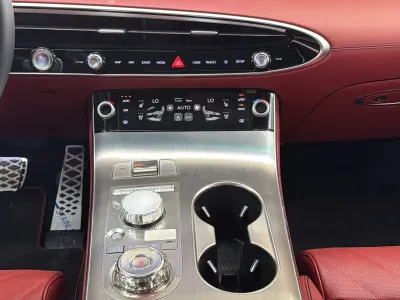 2025 Genesis GV 70