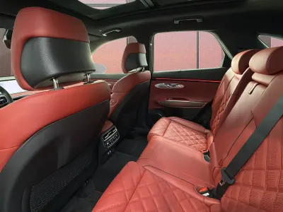 2025 Genesis GV 70