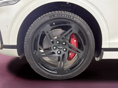 2025 Genesis GV 70