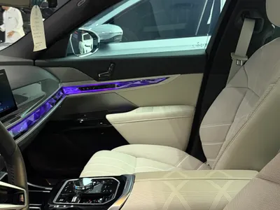 2025 بي ام دبليو الفئة السابعة 735أي