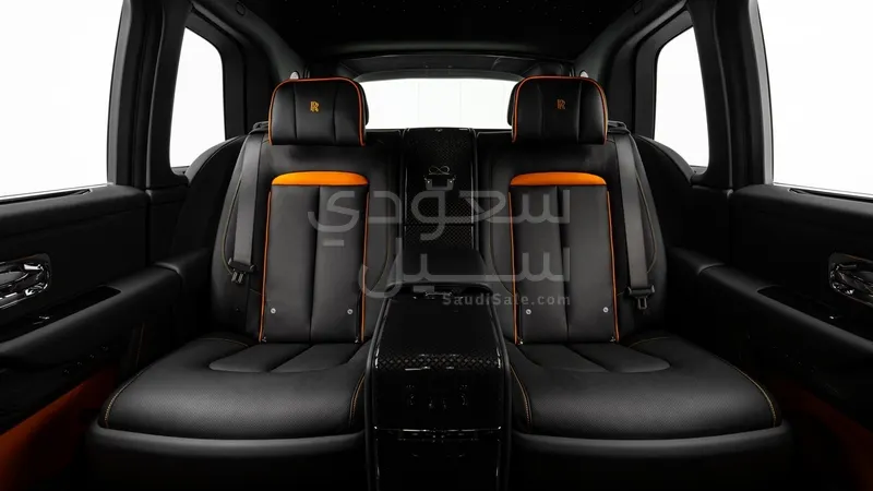 2026 رولز رويس كولينان بلاك بادج
