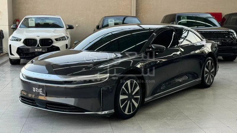 2024 لوسيد اير بيور