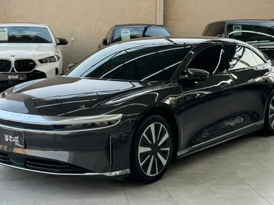 2024 لوسيد اير بيور