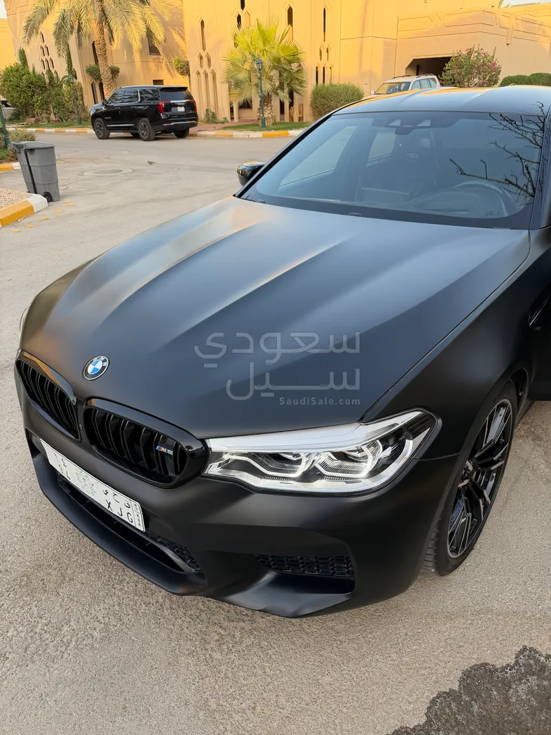 2019 بي ام دبليو الفئة ام إم 5 كومباتيشن باكج